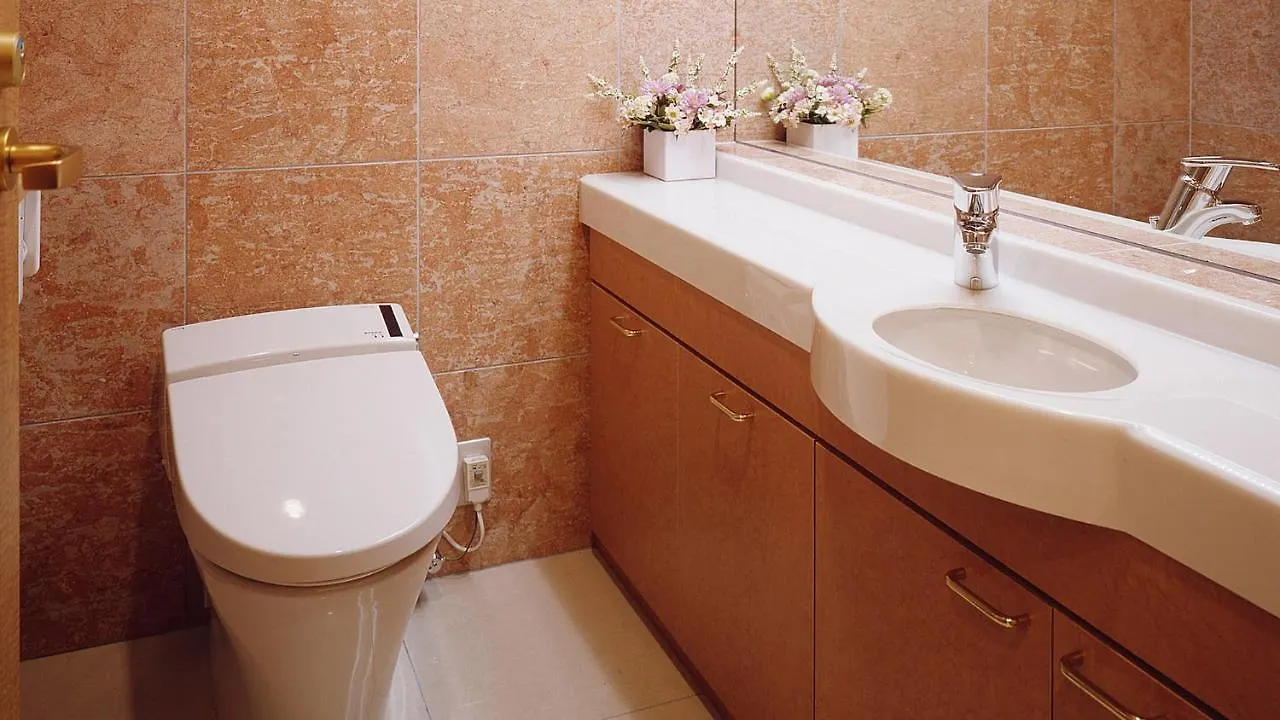 Toyoko Inn Hakata-Eki Bus Terminal Mae Fukuoka  Hotel Fukuoka (Fukuoka)
